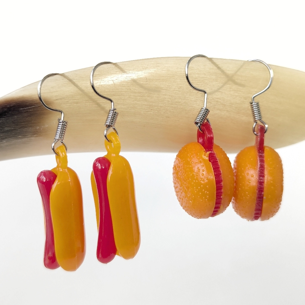 2 Pairs of Vtg. Hot Dog & Hamburger Plastic Dangle Drop Earrings Made Hong Kong